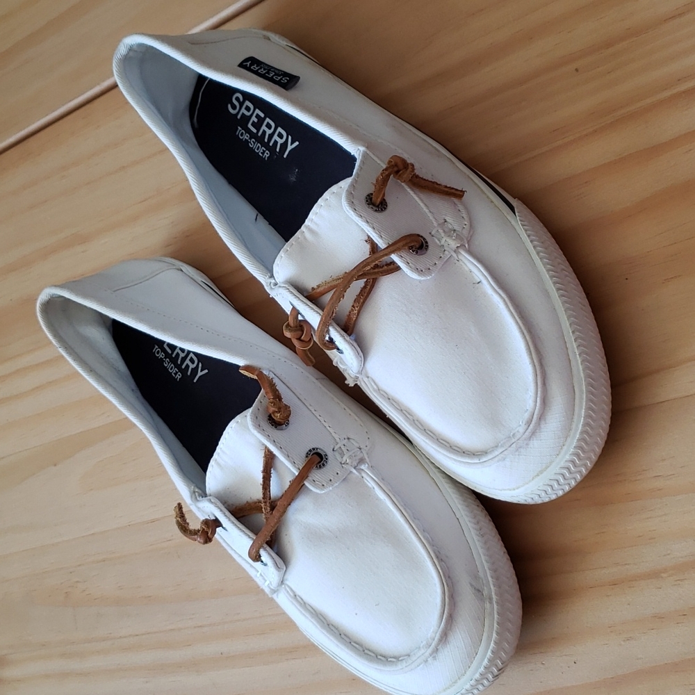 Sperry Sneakers